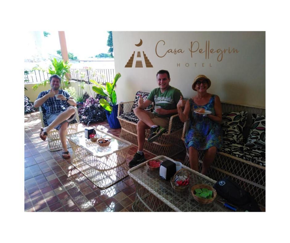 Hotel Casa Pellegrin Merida Bagian luar foto